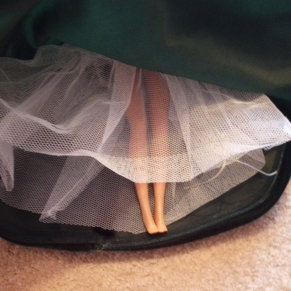 Elegant Barbie Doll with Green Velvet Gown - Picture 4 of 4